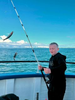 Här kommer lite bilder från gårdagens fisketurer☀️
🎣 Vi kör fisketurer två gånger om dagen, hela sommaren!
⏰ 08:00–12:00
⏰ 13:00–17:00
📞 Boka din plats på 070-201 00 88 eller se turlistan på hemsidan.
🌊 Rååbåtarna – vi kan vårt Öresund