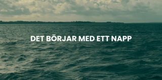 Det börjar med ett napp. Sen är du fast 🎣
Det där rycket i spöet, förväntan på vad som kommer upp och glädjen att dela det med någon bredvid. Det är den känslan vi vill ta med dig ut till.
Just nu är det sill som gäller i Öresund och det nappar riktigt bra! Ta med någon du vill fiska med – besättningen hjälper er att komma igång, oavsett tidigare fiskevana.
Din tur nu. Ring och boka på 070-201 00 88.
Rååbåtarna – vi kan vårt Öresund